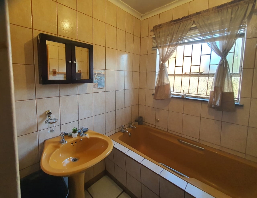 4 Bedroom Property for Sale in Fichardt Park Free State